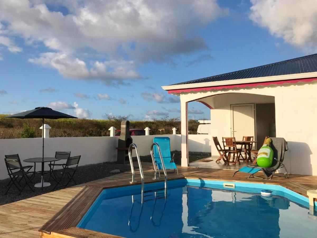 Villa Enchanteresse Au Moule Avec Piscine Privee Le Moule Luaran gambar
